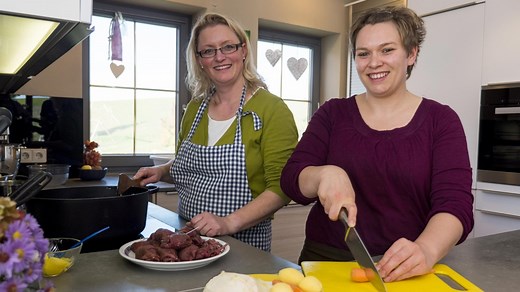 Lecker aufs Land: Michaela Frick kocht ein festliches Kartoffelmenü (S07/E02)