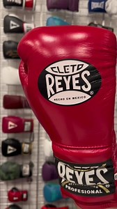 You don’t get a much more iconic looking boxing glove than a Red Cleto Reyes Sparring Glove 🇲🇽 #CletoReyes #Cleto #Reyes #Mexico #MexicanBoxing #FYP #ForYou #BoxingGloves #BoxingVideos #BoxingTraining #Sparring #Showroom #BoxingStore #PrepareToFight #Geezers #GeezersBoxing