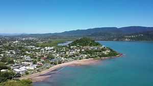 Airlie Beach, Australia: Drone explores gateway to Whitsunday and Great Barrier Reef