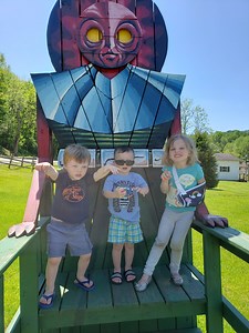 Flatwoods Monster Chairs - Visit Braxton, WV
