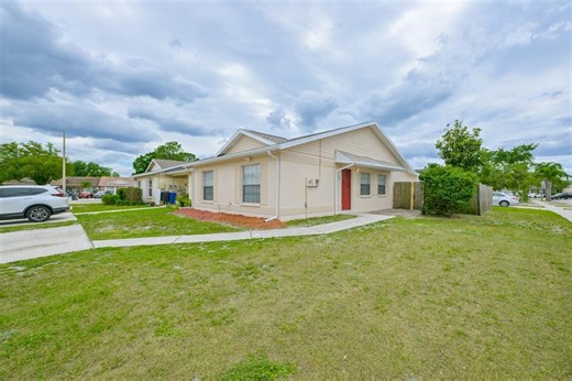 1720 Oak Branch Ct, Brandon, FL 33511 - MLS TB8503021 - Coldwell Banker