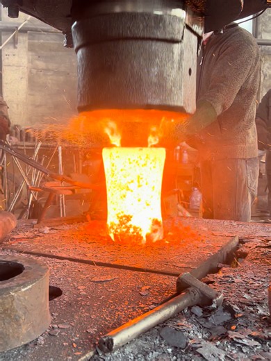 Inside the forging factory Skilled Hands Powerful Hammers #forge #forging #globalforgehub #machine