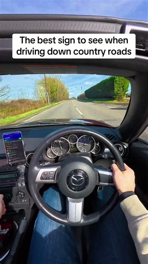 The best sign to see when driving around country lanes in the uk. Please subscribe. #cars #drive