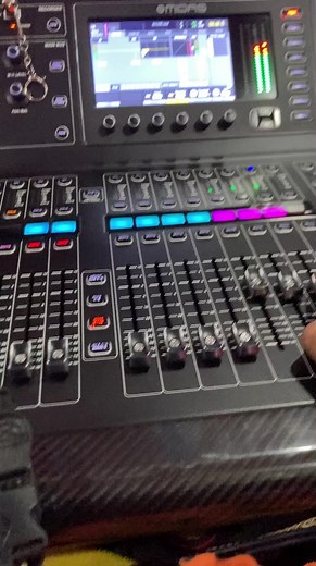 Consola Midas M32 🎚️🎚️🎚️#audioengenier #fypシ #parati #sonideros #escenario #audioprofesional