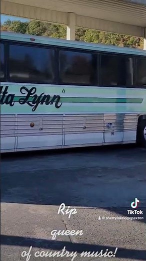 Loretta Lynn Ranch, Tour Bus,Home-place, Museum Hurricane Mills ,Tennessee You Don’t Want to Miss!