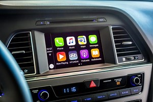 Hyundai Brings CarPlay And Android Auto To Veloster And Azera Models - SlashGear