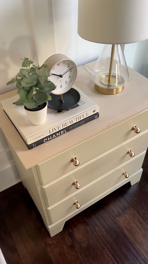 My secret to a successful furniture makeover. Products linked on my comments. | Pretty Distressed
