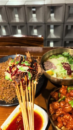 Late Night Happy Hour Deals at Street Grill Canada