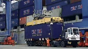 3.7K views · 20 reactions | Qúa trình hoạt động của cảng Container #HandlingprojectcargoinVietNam #OOGcargo #Projectcargo | Project Shipping VN | Facebook