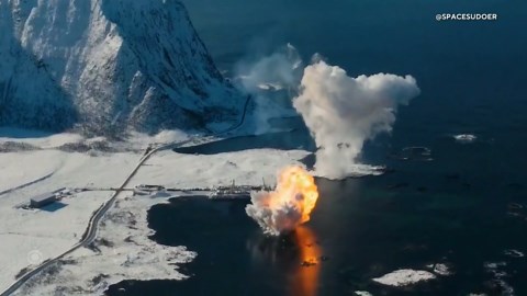 Rocket crashes seconds after launch