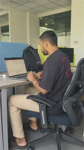 Developer Life at 25 Be Like… (Corporate Reality)