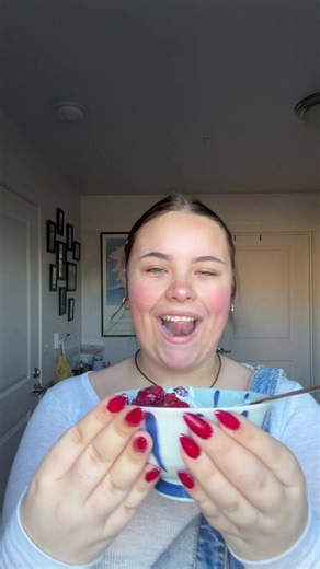 just wanted to show you guys my nails bc they match my breakfast #raspberry