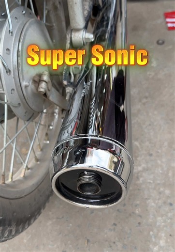 Honda CD70 Dream Motorcycle All Body Parts Available 🏍️🔥 In this video, we showcase Honda CD70 Dream complete body parts with high quality and perfect finishing. If you are looking for Honda CD70 Dream restoration parts, bike body panels, side covers, mudguard, accessories and spare parts, this video is for you. Also featuring Honda 125 Super Sonic Silencer with best quality material, powerful sound and premium finishing for bike lovers. 📍 Available at Honda Home 60 McLeod Road, Lahore, Pakis