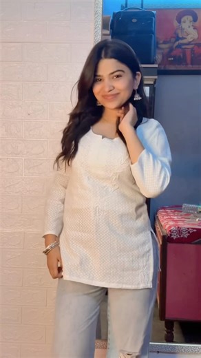 Sheeshaholic 🫶🏼#dancereel #haryanivisongs #trending #dancevideo #dancecover #sheesha #youtube