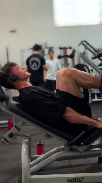 Rap de Obito Uchiha: Treino com Música e Estilo