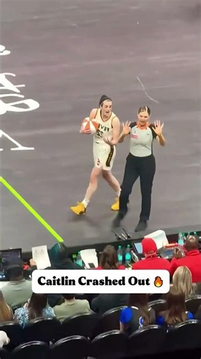 "Caitlin Clark SNAPS at Referee After Controversial Call! 😳🔥 #WNBA #Basketball #CaitlinClark"