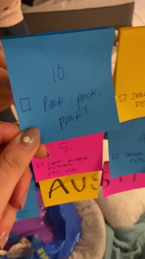 Which pack hack is your favorite? #movingout #movingin #movingintogether #movingtips #movinghacks #packingtips #packinghacks