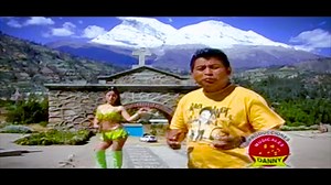 DANNY MENDOZA©ME ABANDONASTE TI®VIDEO OFICIAL™DANNY PRODUCCIONES✔ Video Clip del Gigante del Escenario Danny Mendoza ,artista exclusivo de Danny Producciones.Filmado en diferentes lugares de nuestro querido Peru. Artista:Danny Mendoza Tema:Me Abandonaste Autor:Etelvino Mendoza Album:La Dupla Moderna Genero:Folklorico Produccion:2005 Productora/Sello Discografico:Danny Producciones del Peru s.a.c. Oficina:Calle A Mz-R1 Lote 8 Urb.Victor Raul Haya de la Torre -Independencia-Lima-Peru. Contratos pa