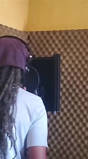 Exploring Dub Music with Lenn Hammond in the Studio