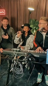 🙌❤️👏👏 #repost @takethat Singing Rule The World with @nicolescherzinger and @te11 Live From The Dressing Room was such a treat 💙 Watch the full video now at the link in our highlights! #LFTDR #LiveFromTheDressingRoom #ThisLifeOnTour | Take That Ultimate Forum
