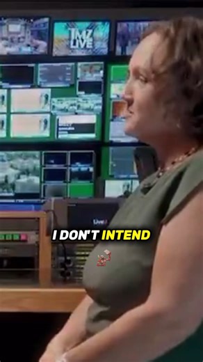 Joe Rogan Reacts to Woke Liberal Woman Getting DESTROYED By a Simple Question | Joke Galaxy