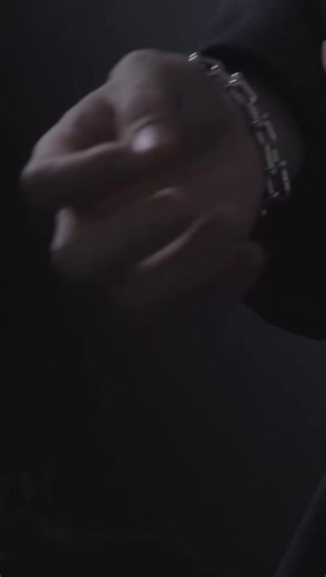 House Ambassador Win-Metawin reflects on his journey and the challenges that have shaped his strength and who he is today—echoed in the meaning and elegance of the HardWear by Tiffany collection in an exclusive interview with Vogue Thailand. Line Tiffany & Co. update 📍https://linevoom.line.me/post/1176493600444417195 #TiffanyAndCo #TiffanyAndCoxWIN #winmetawin️️ @winmetawin #snowballpower | Winmetawin.official