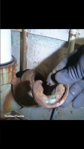 How to remove sewer Rusted Plug Cleanout| Replace Fix Cleanout Plug