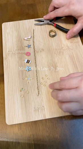 CHARM BRACELET | FASHION ACCESSORIES | Simply Jeny | Crafting | Fun | Creative | Small Business