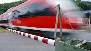 Tavy Pustiu tot nach Zug-Unfall: Todes-Crash von Musikstar (29) lief im Live-Stream
