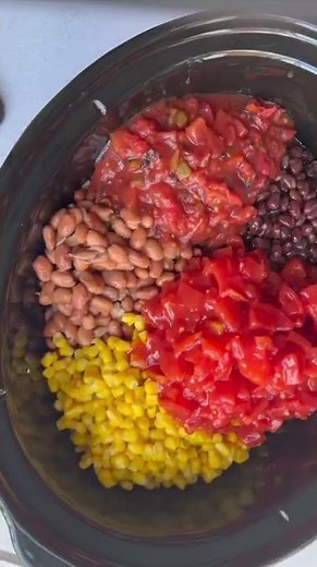 Slow Cooker Quinoa Chili Recipe