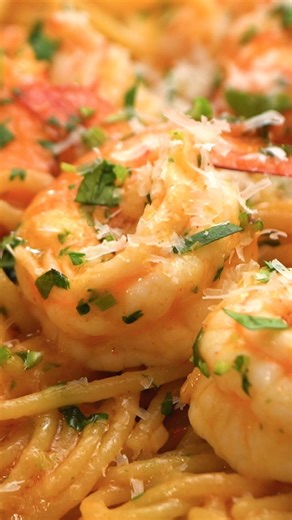 When buttery shrimp scampi meets Korean spice, it’s pasta magic on a plate 🍤✨ | Quick and Easy Cooking with Marion