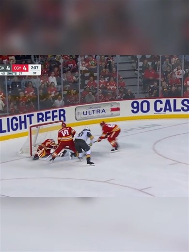 It never gets old watching Dustin Wolf saves 🐺 🎥: Sportsnet | #Flames | Flamesnation