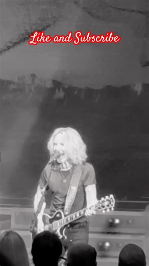 Styx sings BLUE COLLAR MAN live in Biloxi in April 2026