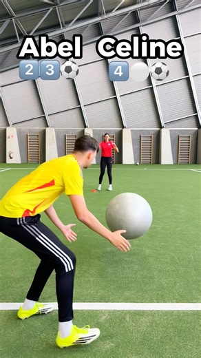 FOOTBALL BOUNCE CHALLENGE!😱
