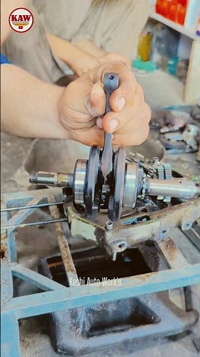 How to Check Connecting Rod Play | Engine Fault Detection 🔧#ConnectingRod #EngineRepair #Mechanic