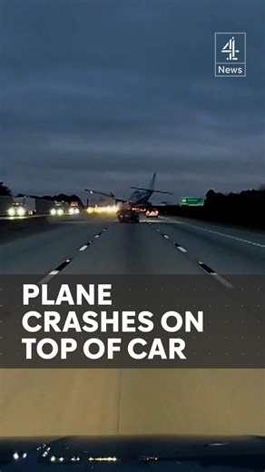 This is the moment a plane crashes on top of a car during rush hour on a highway in Florida. The driver of the car, a 57-year-old man, was taken to hospital with minor injuries. The pilot and passenger of the plane, both in their twenties, were unharmed. #News #Channel4News #C4News #Florida #PlaneCrash | Channel 4 News