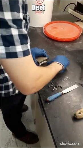 Demolding HFST coupons from metal molds