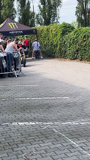 Stopping by for blessings? 🌝 | Stunter13