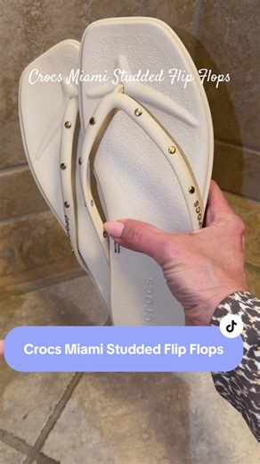 Crocs Miami Studded Flip Flops. @Crocs #flipflops , #womenssandals , #TikTokShopCreatorPicks , #sandalseason, #crocsmiami,