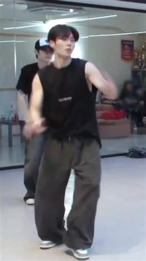 タンクトップチェーンコーディネートの注意点