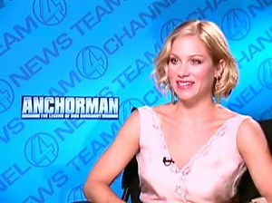 CHRISTINA APPLEGATE - ANCHORMAN - Interview | Celebrity Interviews