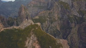 5.2K views · 101 reactions |  Madeira Island, an atlantic paradise. Come visit us and enjoy the beautiful landscape   Madeira, um paraíso no Atlântico. Visite-nos e disfrute da magnífica paisagem  A video by Francesco Gallo ❤️ Check it in high 4k quality here: https://www.youtube.com/watch?v=1MjzPNX-Er0 #portugal #madeiraisland #madeira #funchal | Madeira Island for Travellers | Facebook