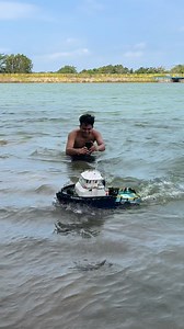 8.6K views · 912 reactions | Behind The Scene Pembuatan Konten RC Tug Boat Batam … Besar gaji kameramen kalau macam gini  #rcboatbatam #rctugboat #kontenkapal | Hudri | Facebook