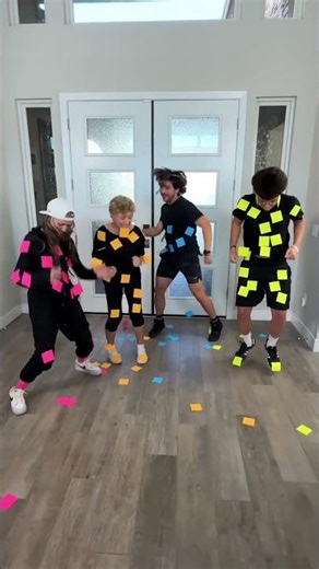Escape the Sticky Notes Challenge 😂😂