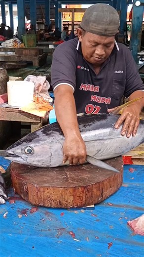 Skills luarbiasa Memotong Tuna Segar #fish #fishcutting #tunacutting #seafood
