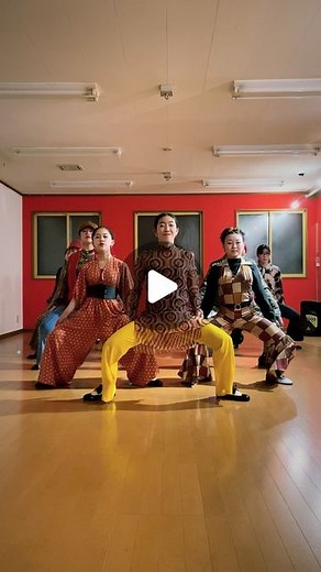 MOGA almeri | 2021年ラストレッスンは FUNKY&GROOVYに🎶 Introduction to the JB's/Doing It to Death choreographer @moga_almeri dancer Studio students studio&class... | Instagram