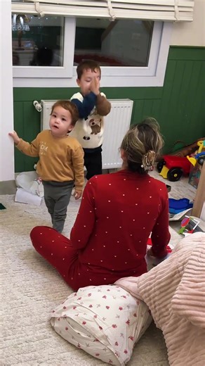 Clap Your Hands: Fun Group Activity for Kids