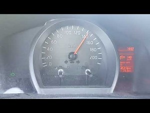 2015 NIssan NV200 Evalia 1.6 Acceleration 0-160