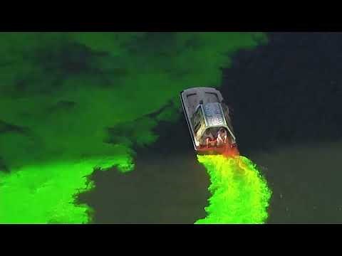 How the Chicago River is dyed green for St. Patrick's Day