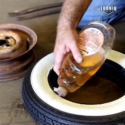 1959 BMW Isetta Runs After 30 Years! #revival #restored #satisfying #repair #cars #asmr #carrescue #classics #recovery #engine #rebuild #restore #rare #forgotten #oddlysatisfying #turninrust | Turnin Rust